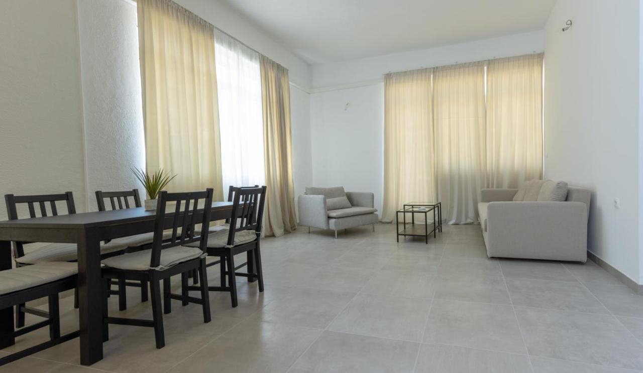 The View Split. Highlight With Roof-Top-Terrace And Pool Kastela Ngoại thất bức ảnh